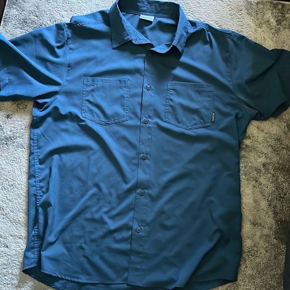 Columbia short sleeve button down